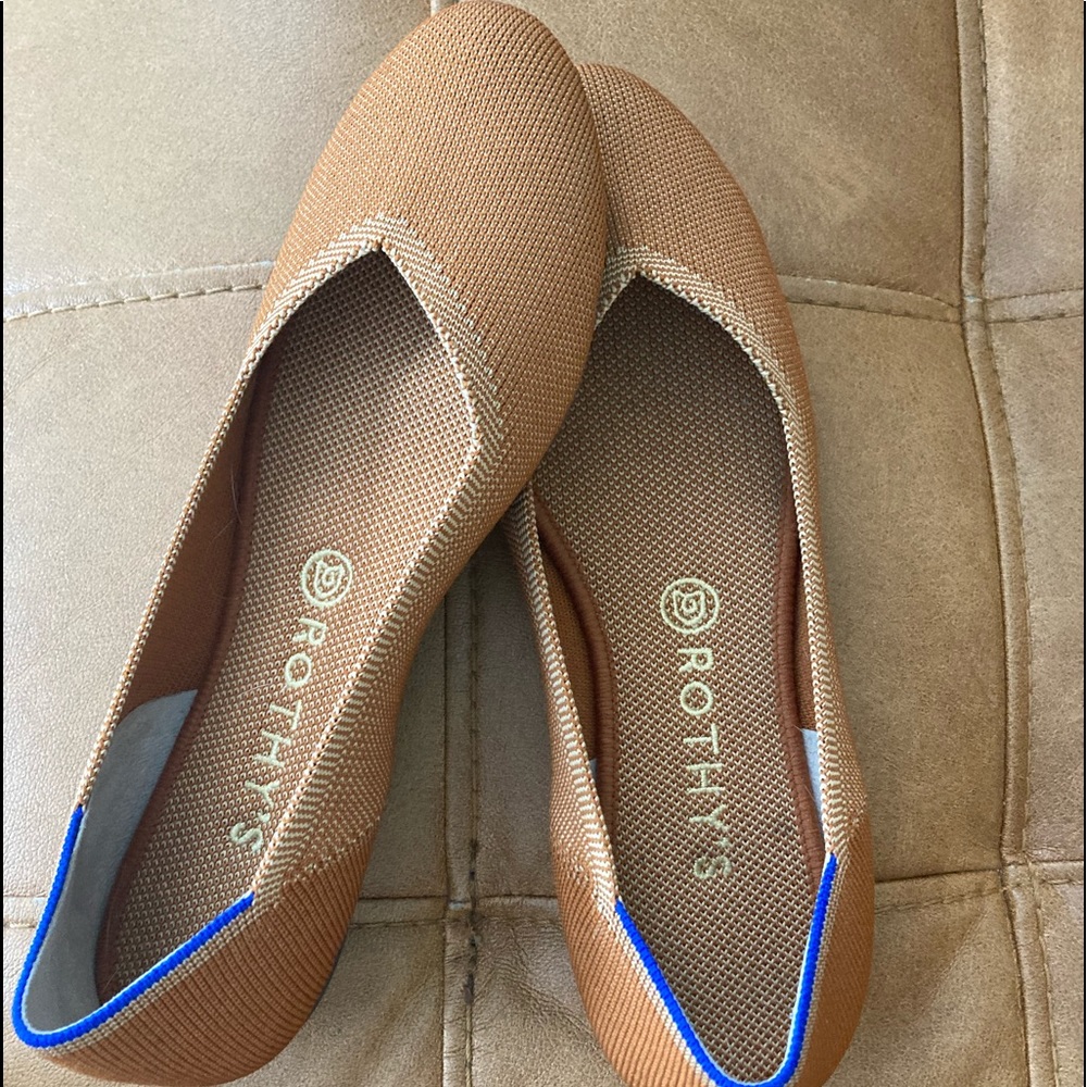 Rothy’s round toe flat. Dawn color. Size 9.5